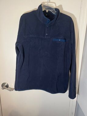 32 Degree Heat  fleece snapped navy blue men’s size medium  pullover